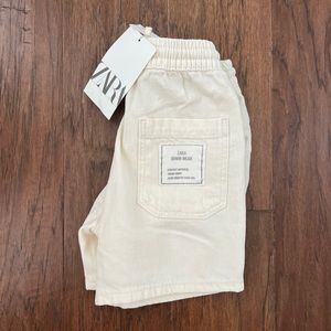 Zara shorts 18/24m white/cream NWT
